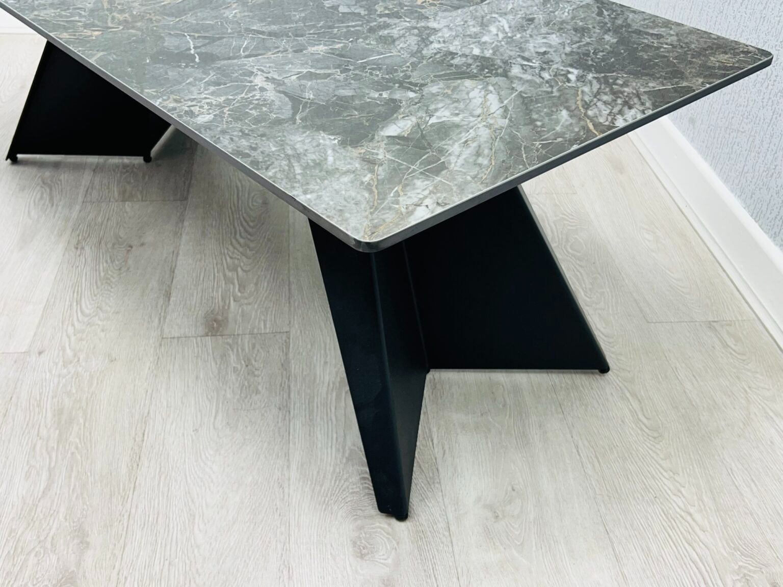 Chicago Black & Gold Ceramic Coffee Table - Image 2